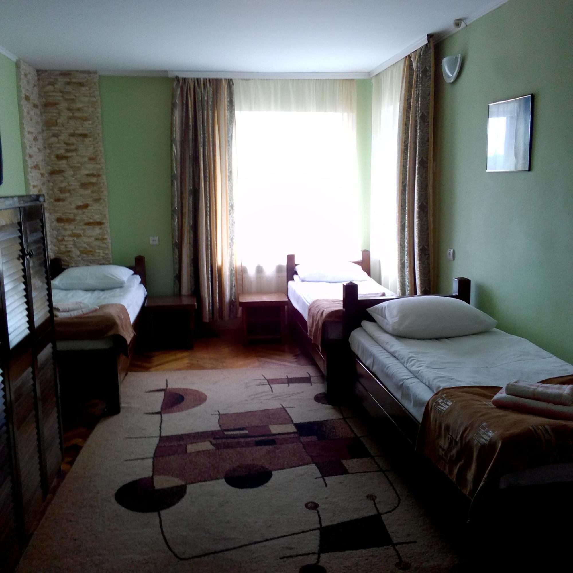 Malyvo Hotel Dilyatyn Quarto foto